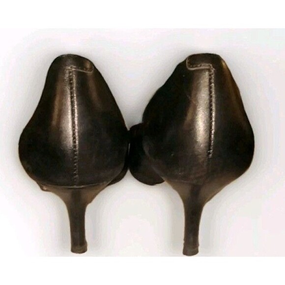 COACH Bowery Black Patent Cap Toe Soft Lambskin Pumps Kitten Heels Gold Sz 6.5 B - Picture 6 of 10